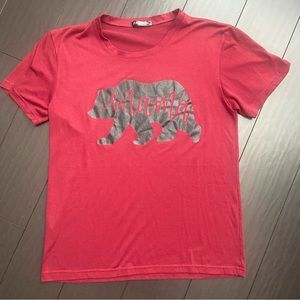 Red Mama bear t-shirt size M GUC